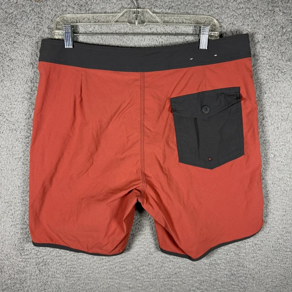 Patagonia Mens Board Shorts Red Grey Scalloped Hem Swim Trunks Size 35